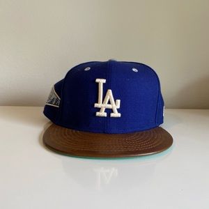 LA Dodgers Fitted Cap Size 8